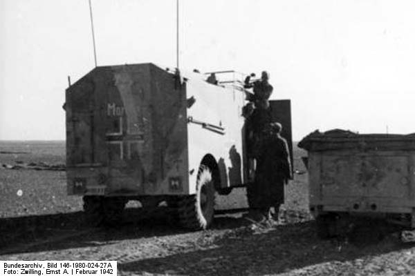 Bundesarchiv_Bild_146-1980-024-27A,_Nordafrika,_Befehlswagen_von_Generaloberst_Rommel